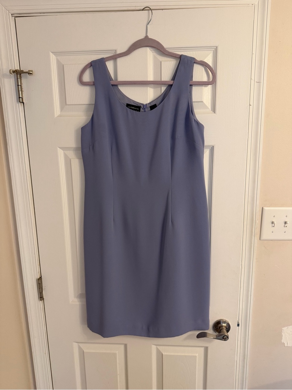 Liz Claiborne Sleeveless Sheath Dress in Lavender Blue